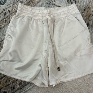 H&M Women's Satin Athletic Shorts - Cream